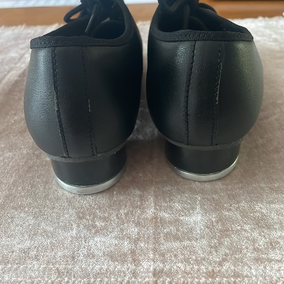 Girls Tap Shoe - Picture 3 of 4